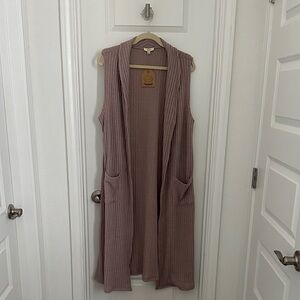 Sleeveless Ribbed Longline Vest in Pink